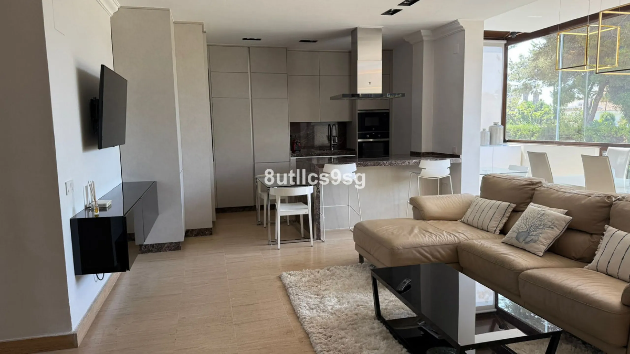 2 bedroom apartment located in the hotel complex called Paraiso Beach, located in the Paraiso Barronal Urbanization, Cancelada, between Marbella and Estepona, Malaga