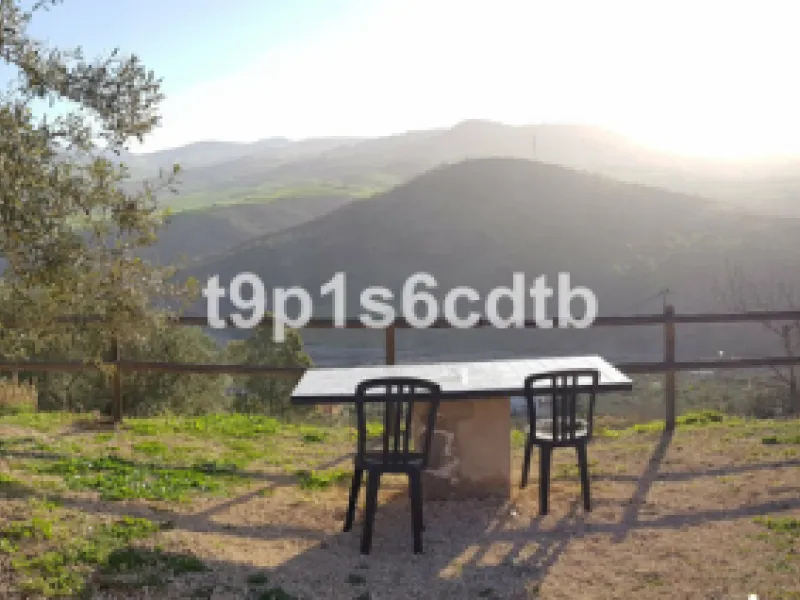 Charming and cosy rural hotel complex now converted into rural apartments, placed in a paradisiacal environment with absolute peacefulness and tranquillity, where disconnecting from the rest of the world while enjoying 270º panoramic views.