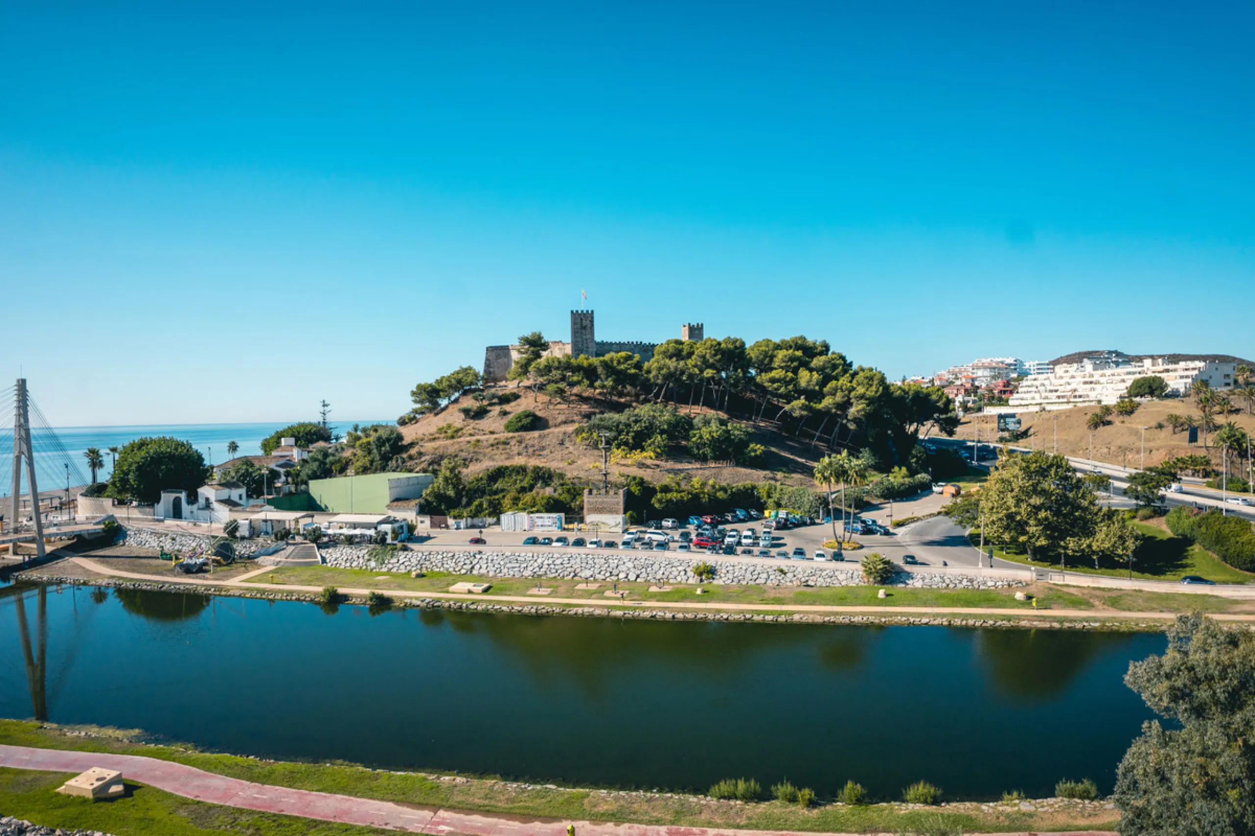 Apartment - Penthouse в продаже в Fuengirola, Málaga. В доме 4 спален и 3 ванных комнат. Площадь дома 368 м²