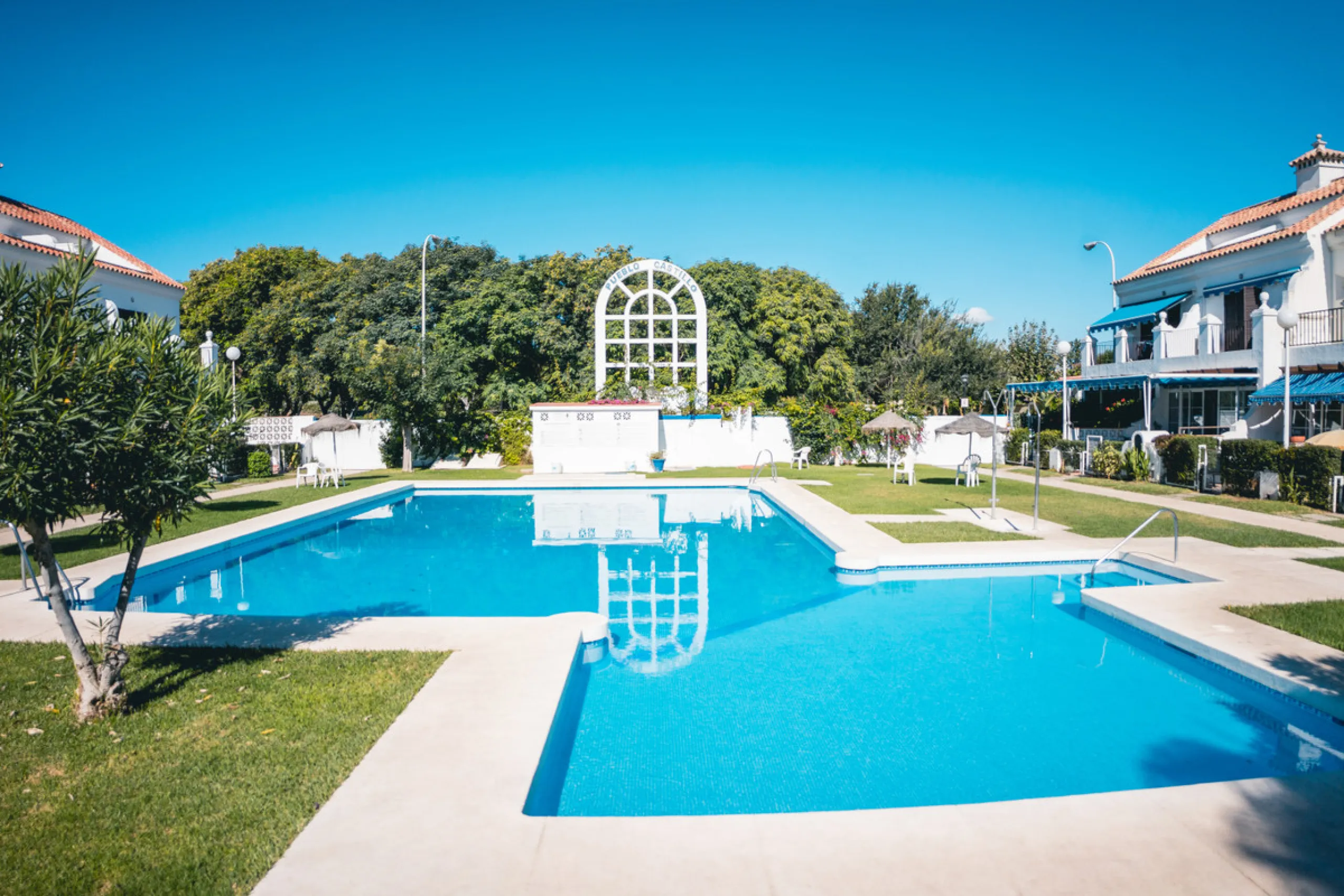 Apartment - Penthouse в продаже в Fuengirola, Málaga. В доме 4 спален и 3 ванных комнат. Площадь дома 368 м²
