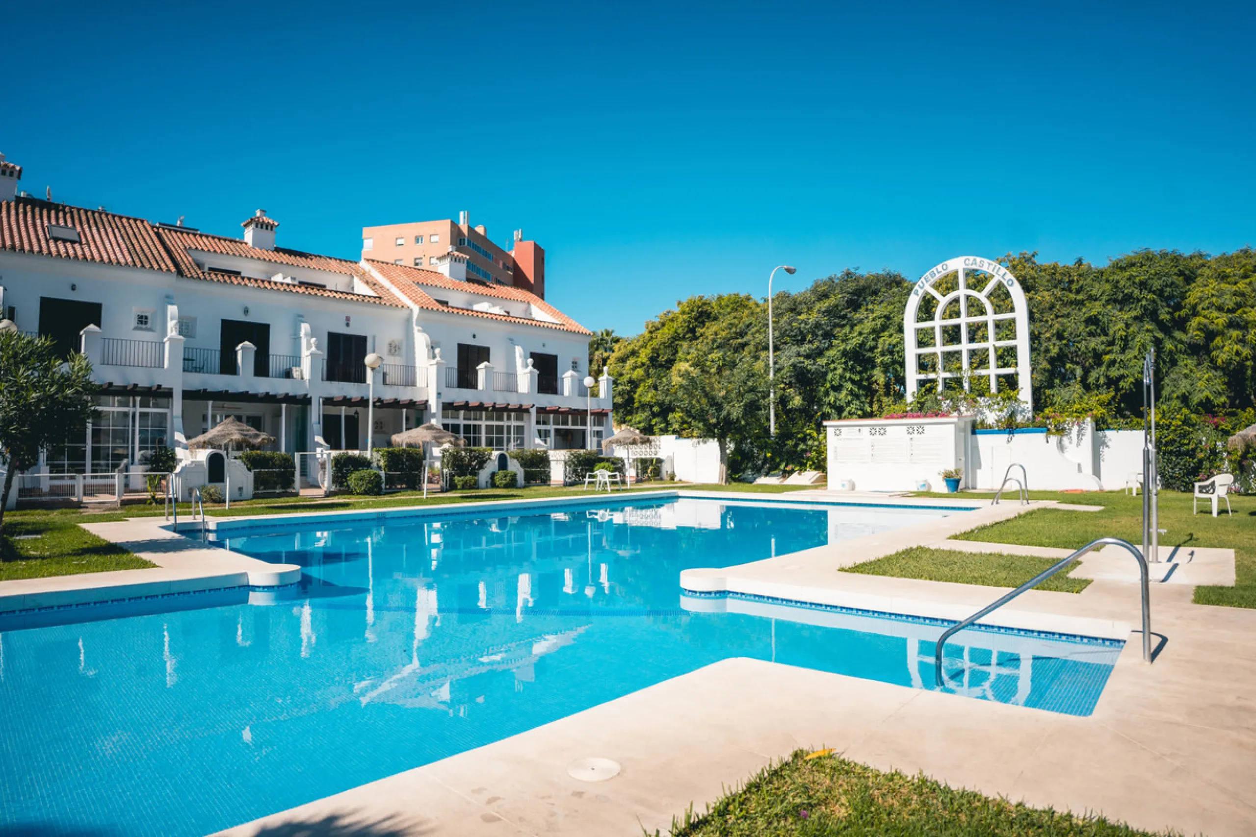 Apartment - Penthouse в продаже в Fuengirola, Málaga. В доме 4 спален и 3 ванных комнат. Площадь дома 368 м²