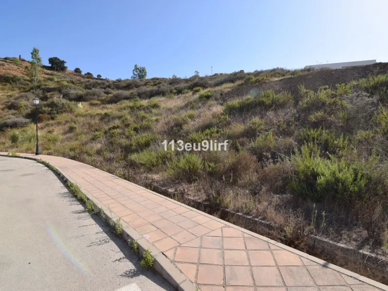 Plot - Residential Plot в продаже в Mijas, Málaga. Площадь участка 1655 м²