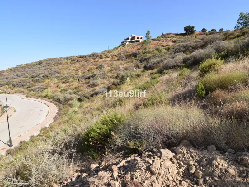 Plot - Residential Plot в продаже в Mijas, Málaga. Площадь участка 1655 м²