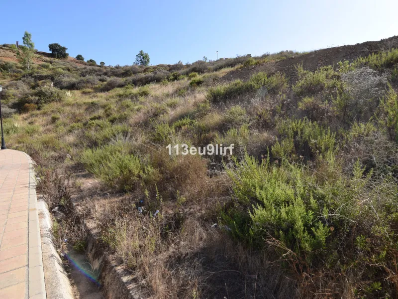 Plot - Residential Plot в продаже в Mijas, Málaga. Площадь участка 1655 м²