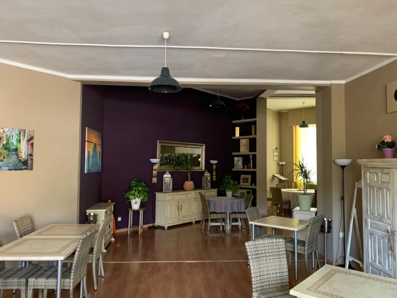 Fantastic restaurant in Torrenueva, ready to set up your next restaurant or business.