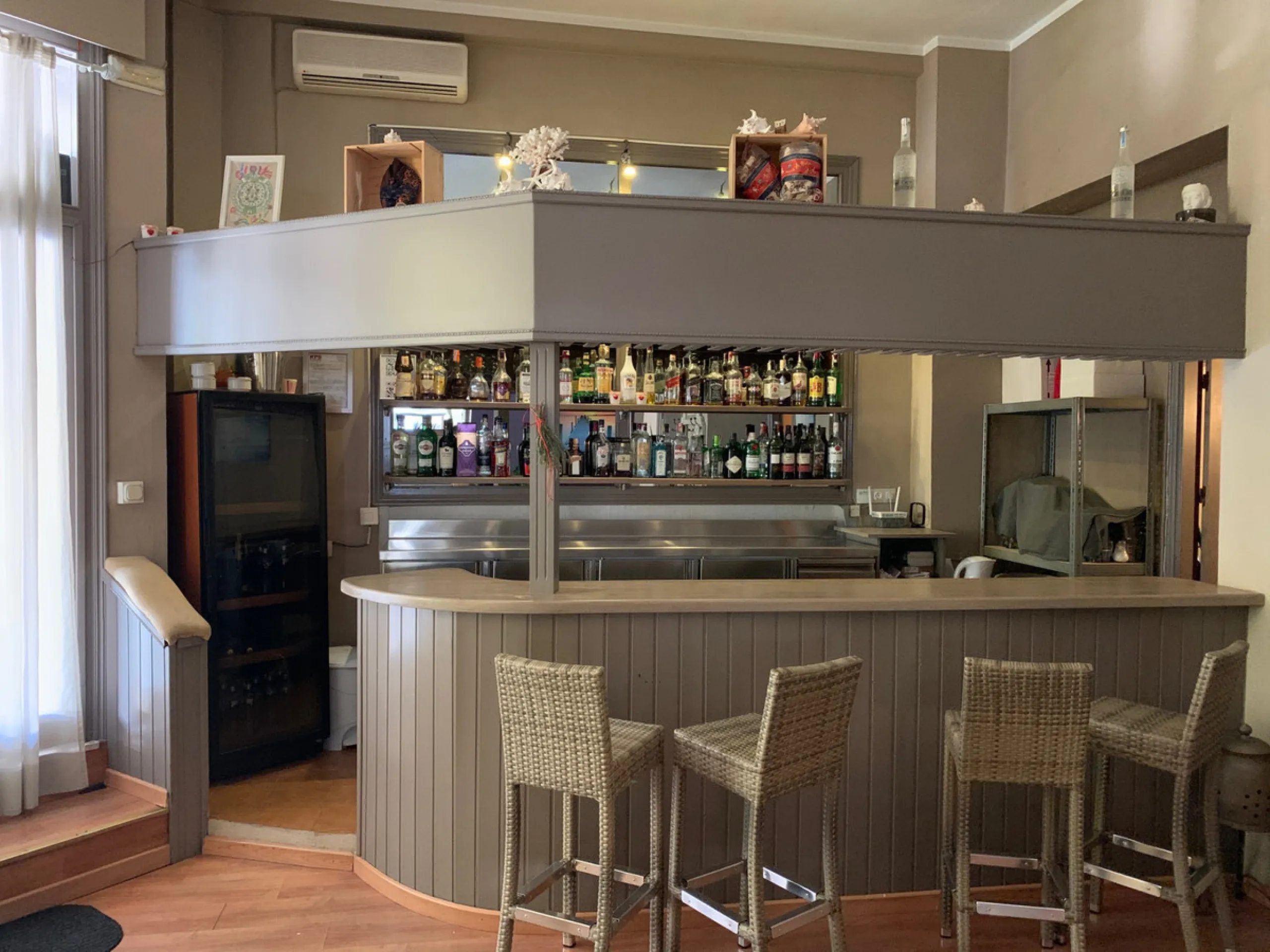 Fantastic restaurant in Torrenueva, ready to set up your next restaurant or business.