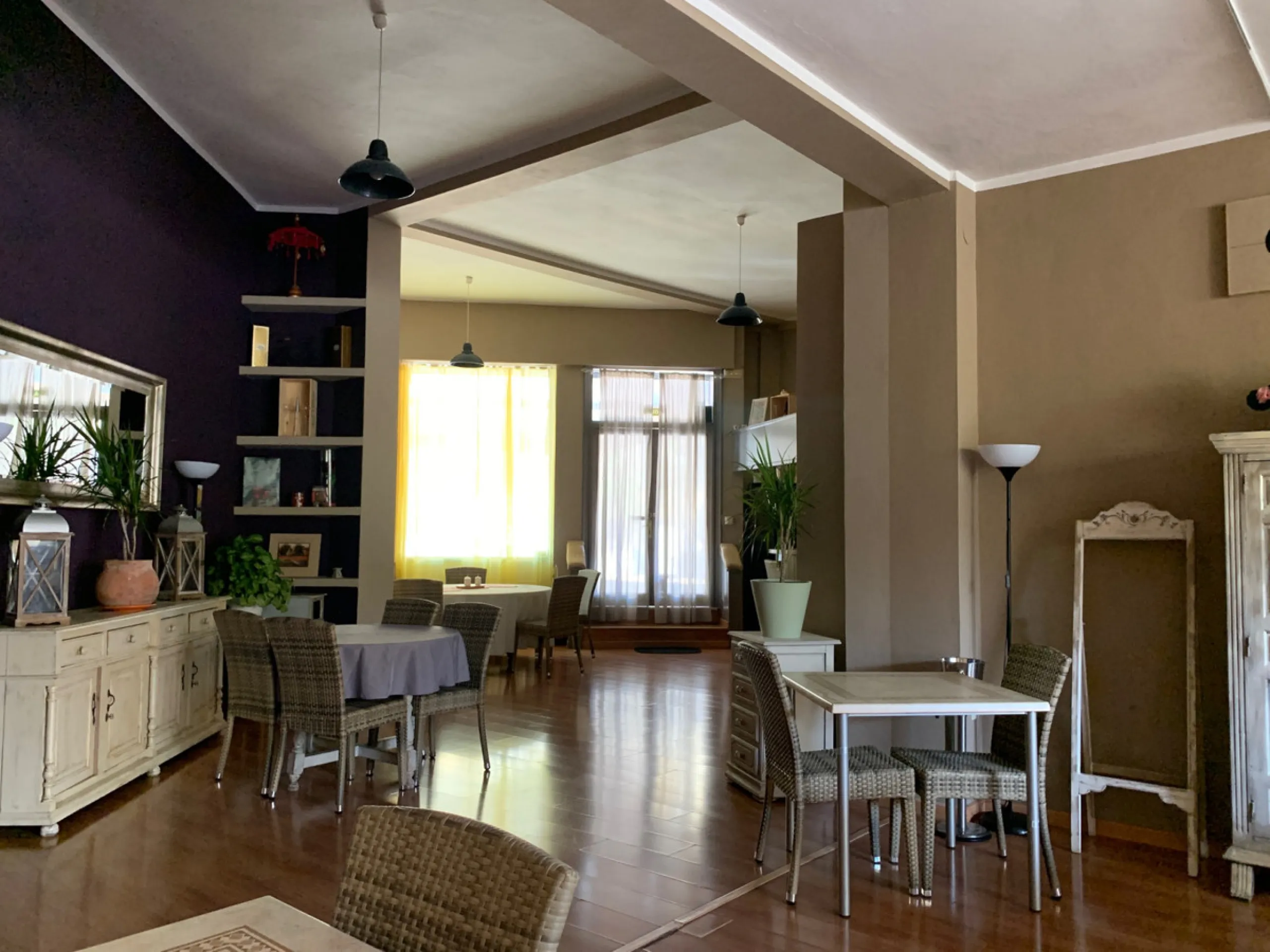 Fantastic restaurant in Torrenueva, ready to set up your next restaurant or business.