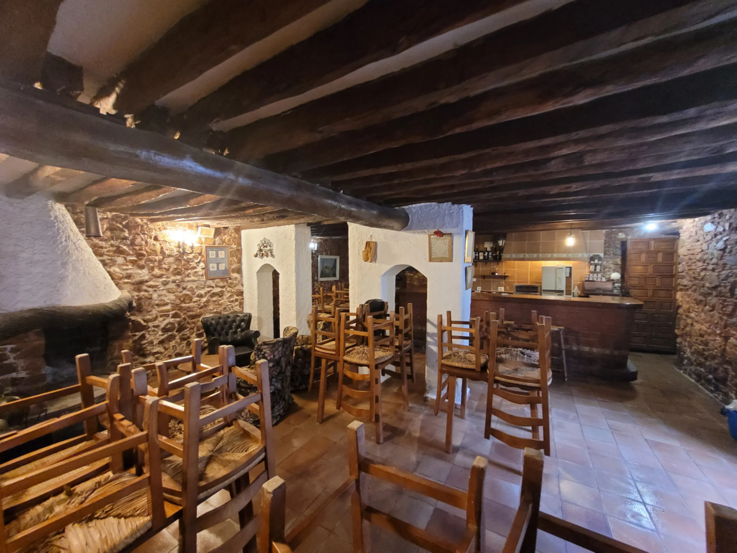 Commercial - Hotel в продаже в El Burgo, Málaga. В доме 13 спален и 13 ванных комнат. Площадь дома 536 м²