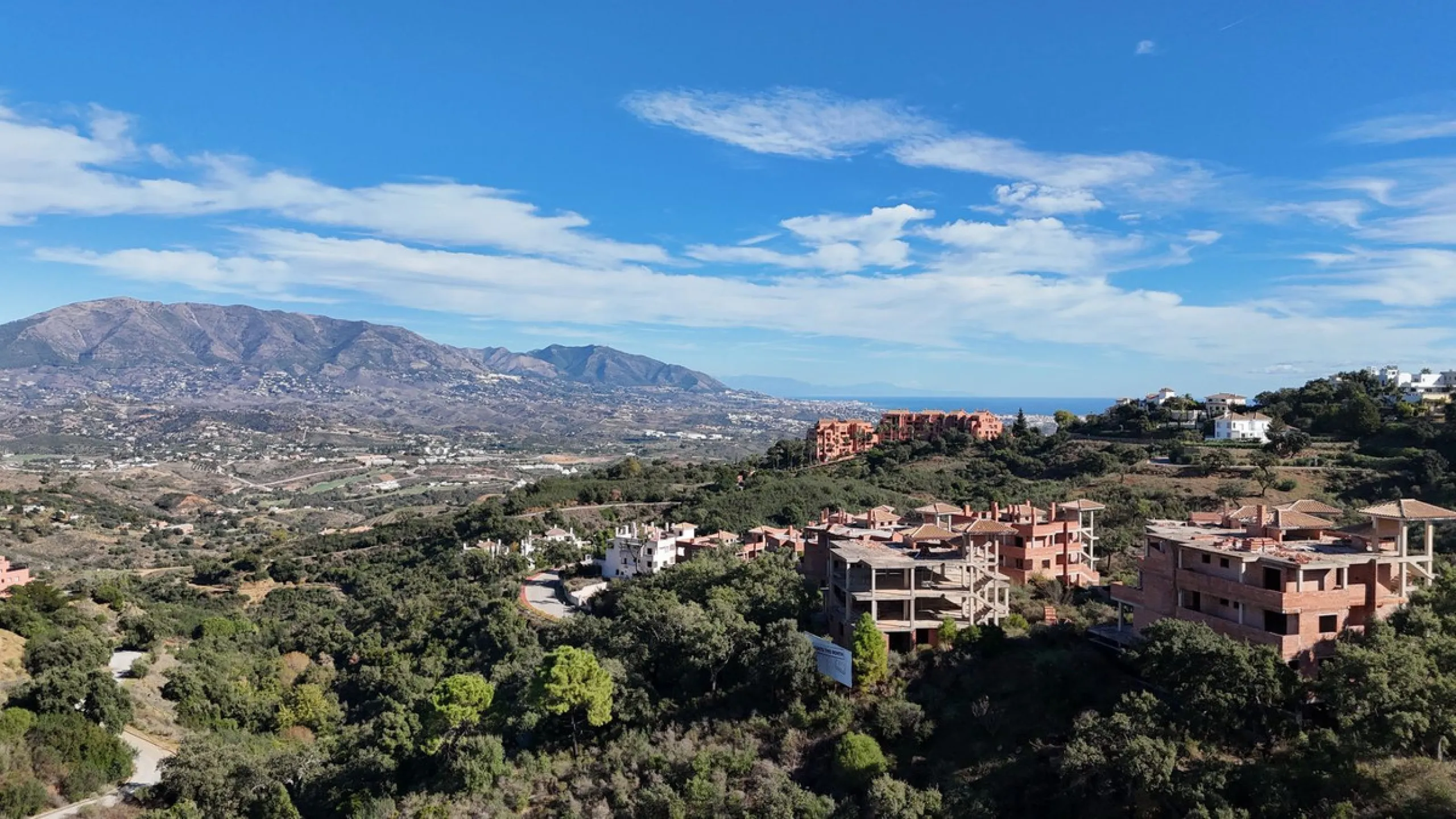Elegant Modern Villa with Panoramic Sea Views in La Mairena, Marbella