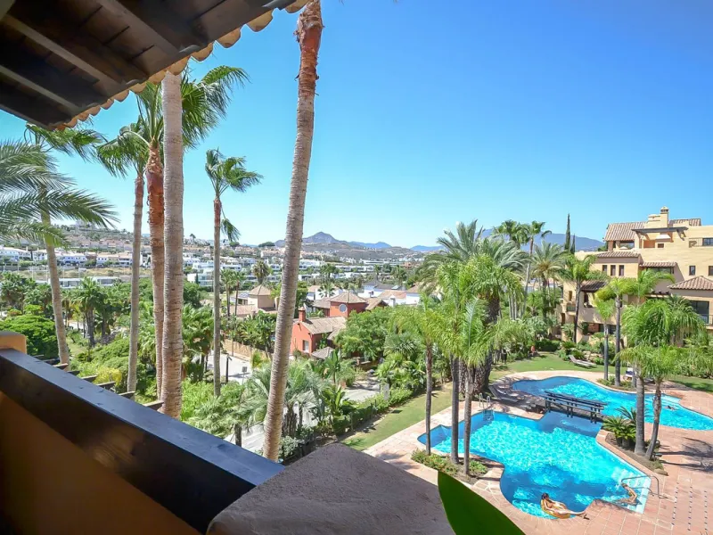 Excellent duplex penthouse for Sale in "El Campanario Resort".