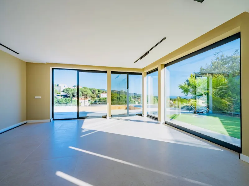 Newly built sea view house in Los Pinares, Lloret de Mar, Costa Brava