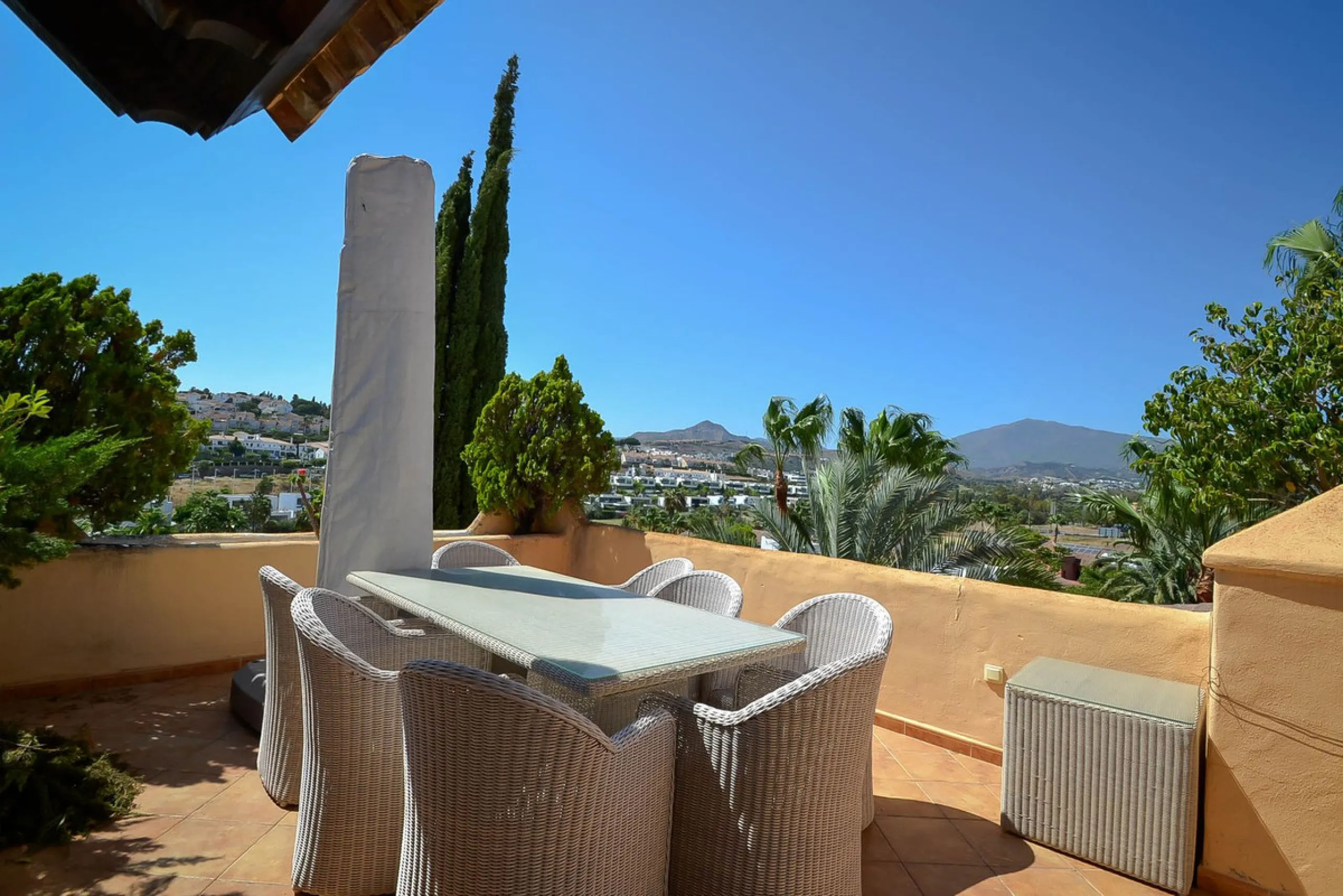 Excellent duplex penthouse for Sale in "El Campanario Resort".