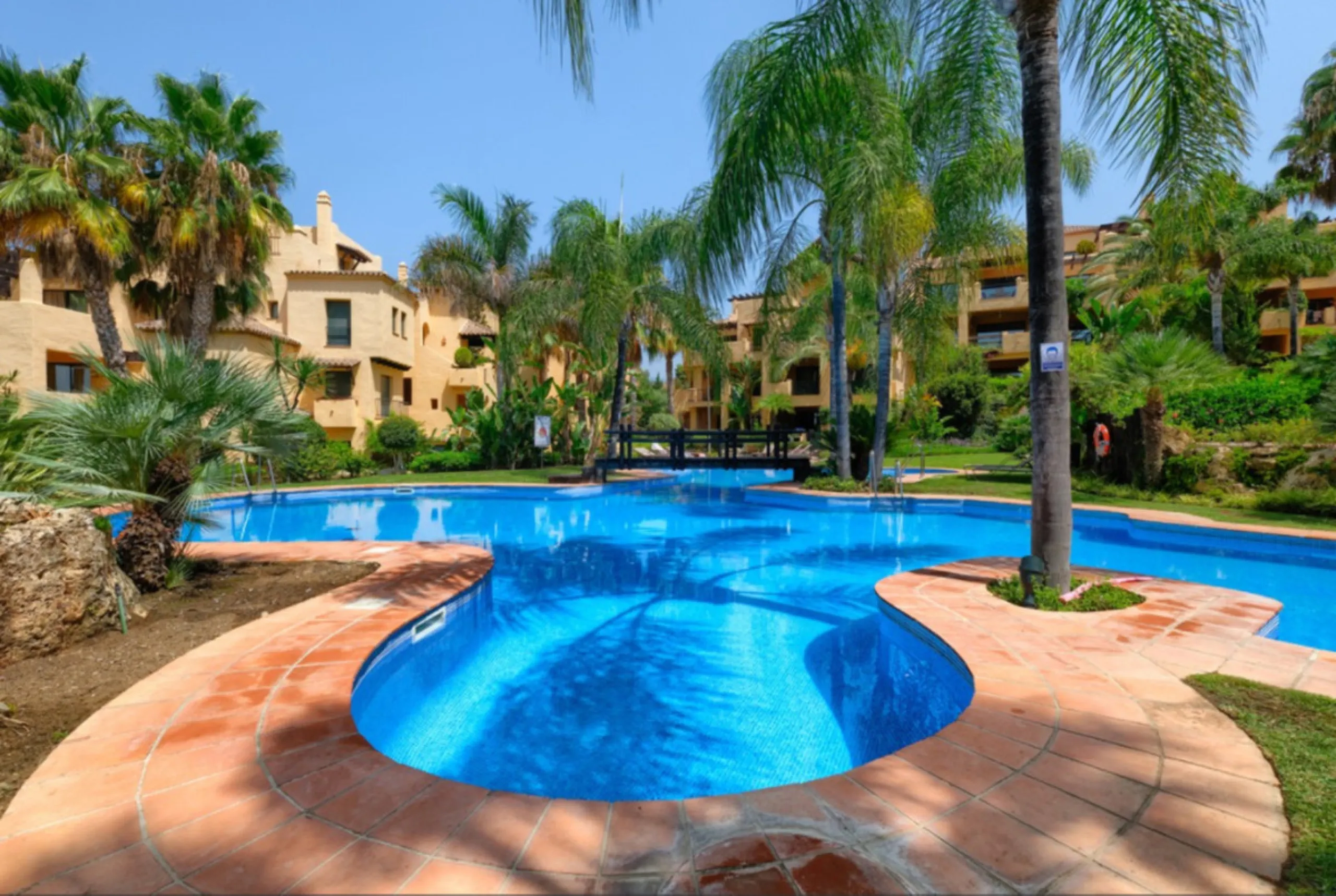 Excellent duplex penthouse for Sale in "El Campanario Resort".