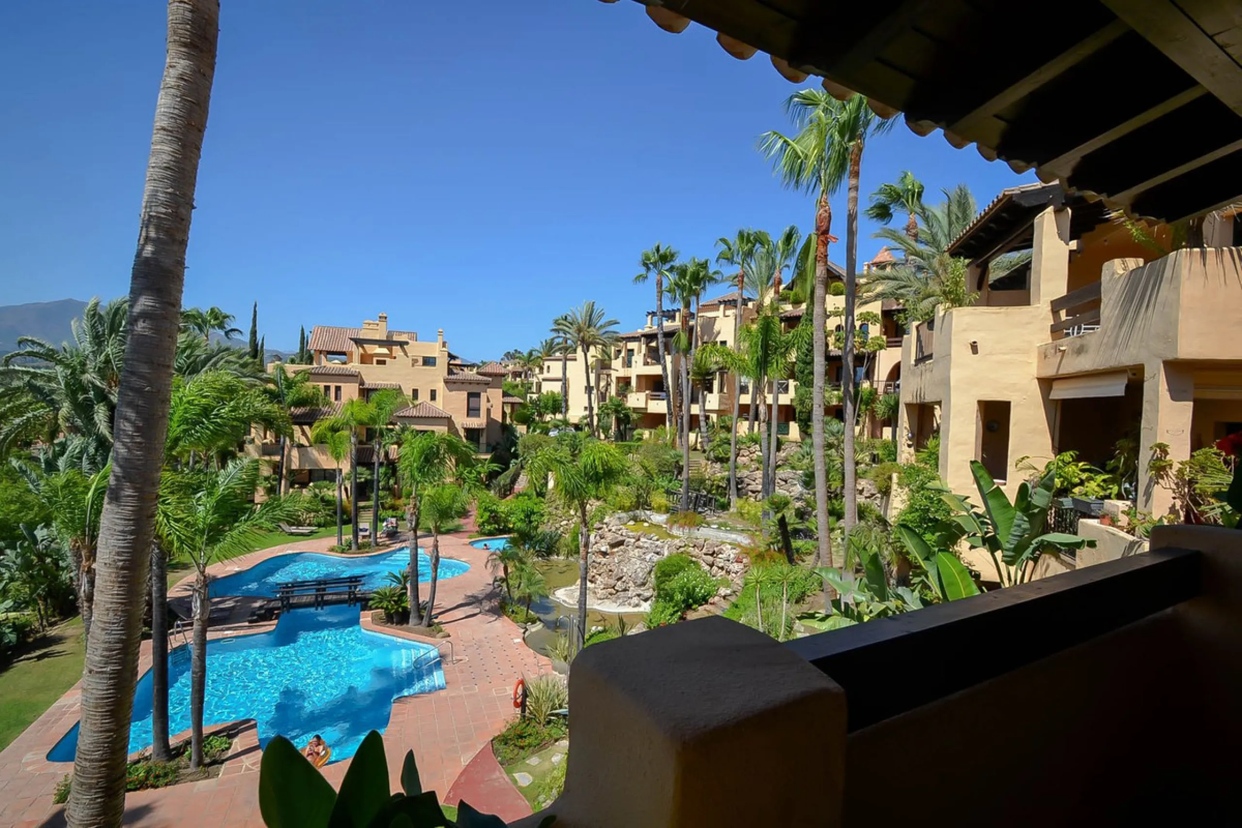 Excellent duplex penthouse for Sale in "El Campanario Resort".