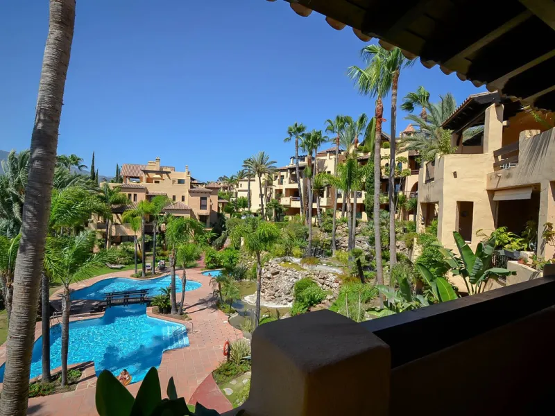 Excellent duplex penthouse for Sale in "El Campanario Resort".