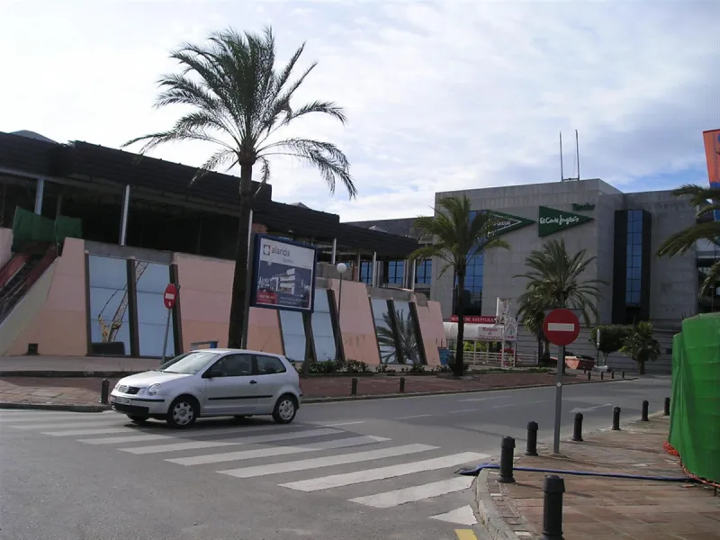 Commercial - Office в продаже в Marbella, Málaga. Площадь дома 68 м²