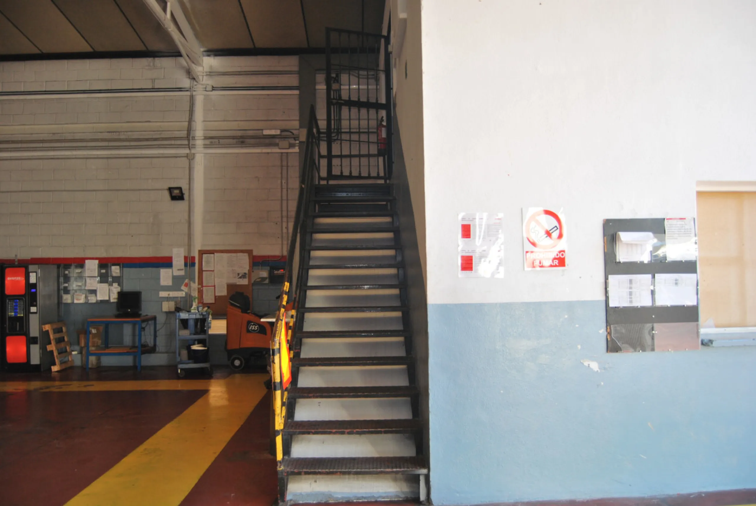 Commercial - Business в продаже в Marbella, Málaga. Площадь дома 1792 м²
