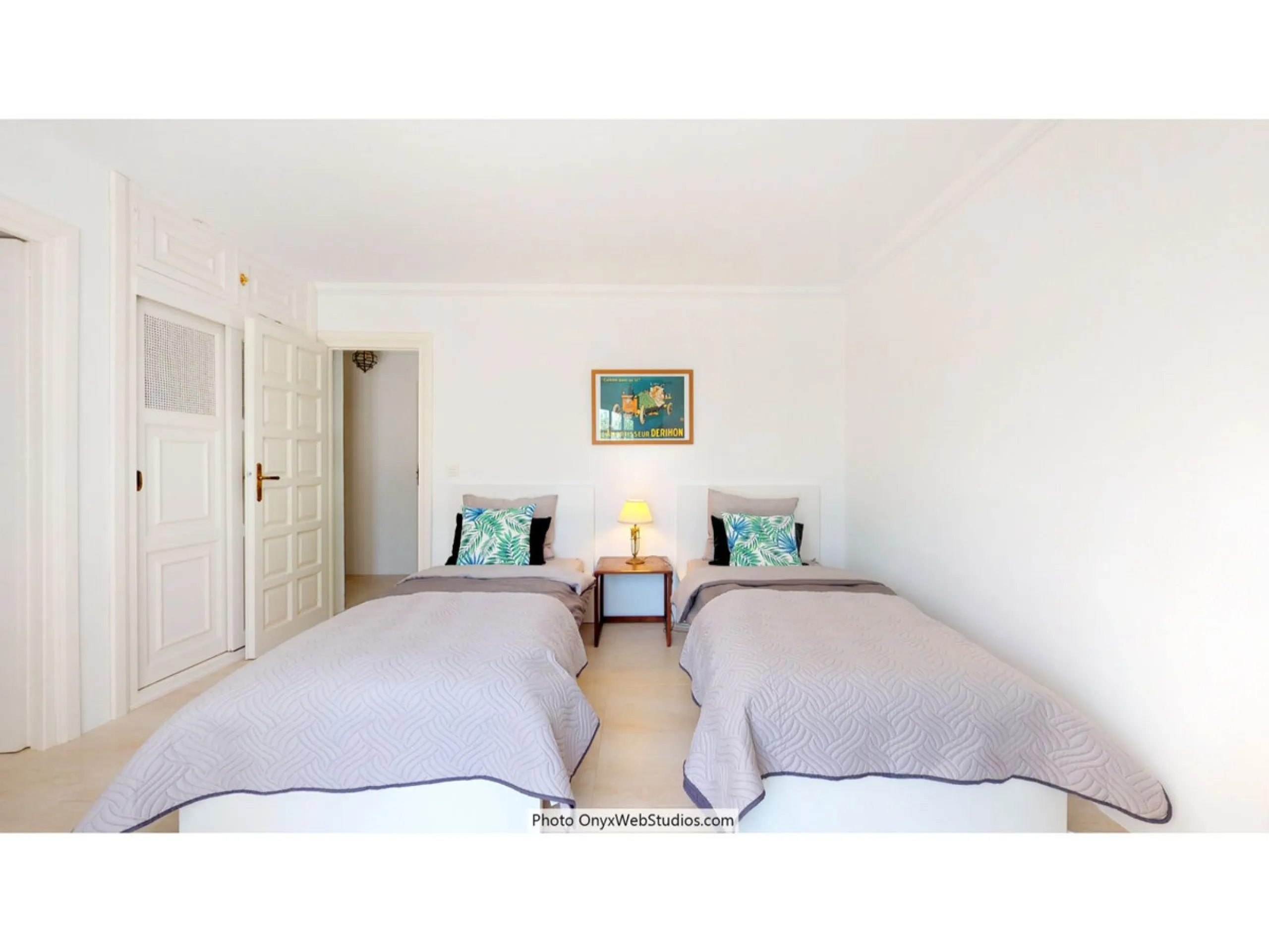 House - Detached Villa в продаже в Mijas, Málaga. В доме 9 спален и 8 ванных комнат. Площадь дома 1135 м². Площадь участка 6000 м²