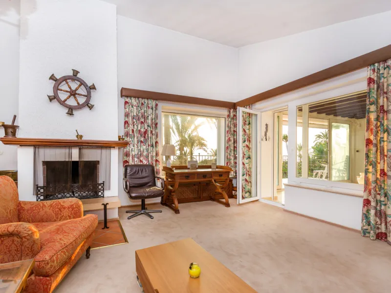 Fantastic opportunity to purchase such a house in this unique location. Frontline beach in los monteros . An absolutely stunning plot  in a fantastic beach location.
