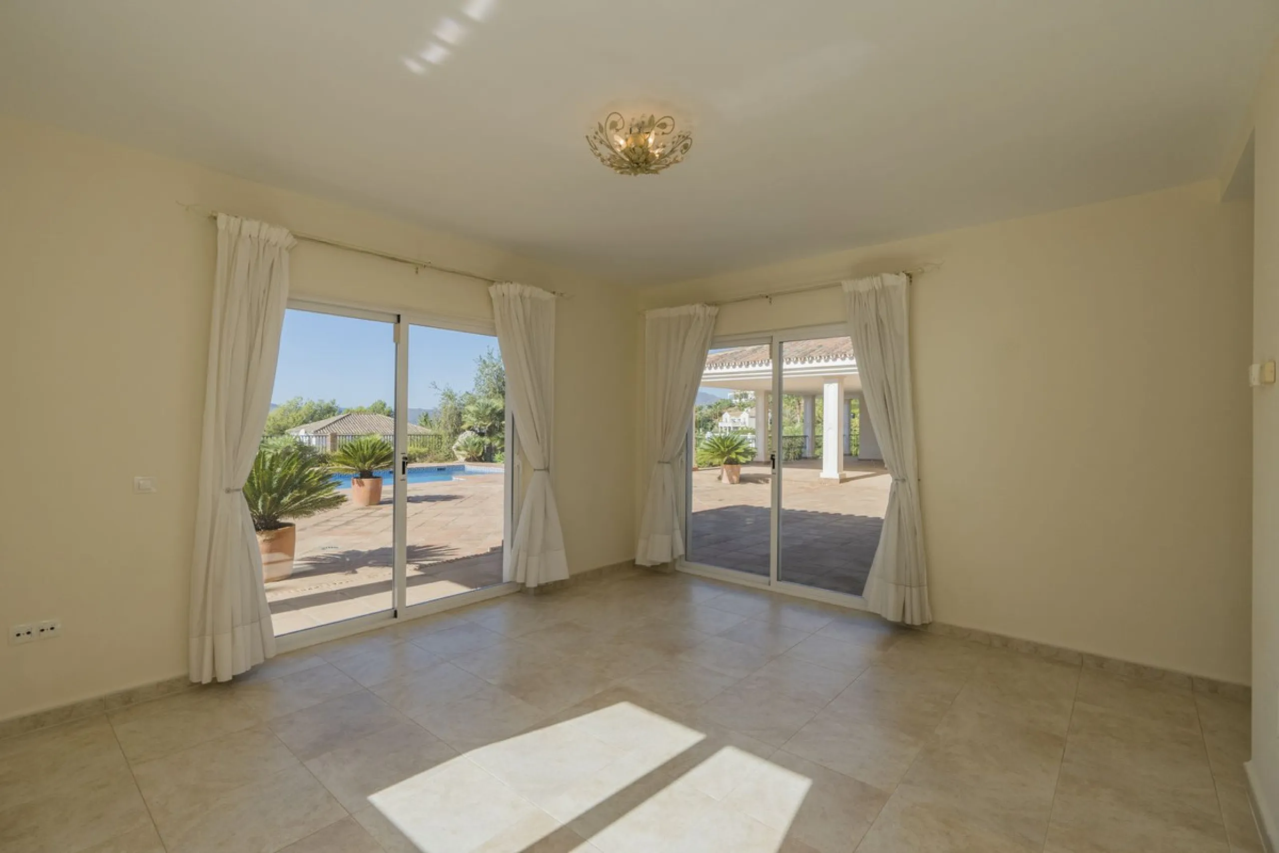 Вилла/Шале, Valtocado, Costa del Sol