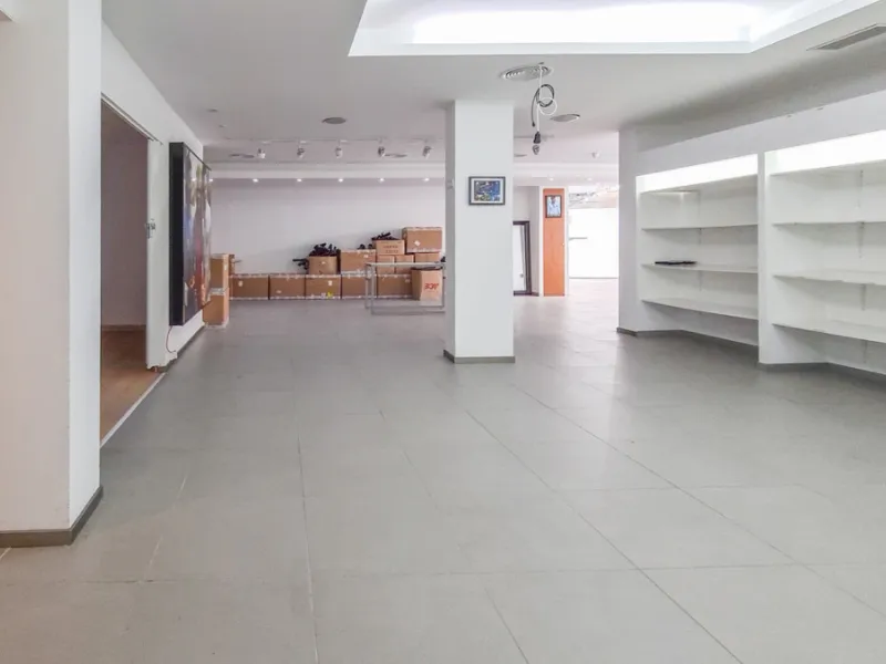 262 m² Freehold Commercial Premises in Marbella City Centre with Dual Glass Frontage on Ricardo Soriano