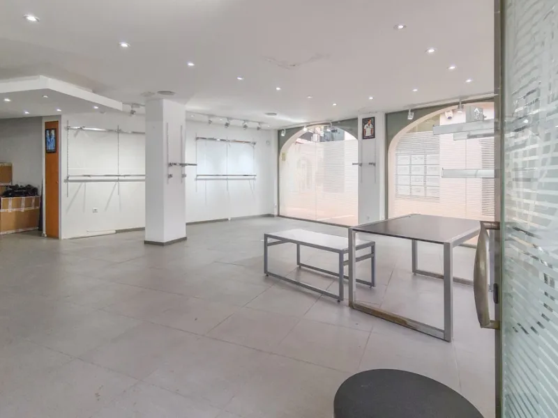 262 m² Freehold Commercial Premises in Marbella City Centre with Dual Glass Frontage on Ricardo Soriano