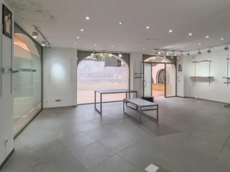 262 m² Freehold Commercial Premises in Marbella City Centre with Dual Glass Frontage on Ricardo Soriano