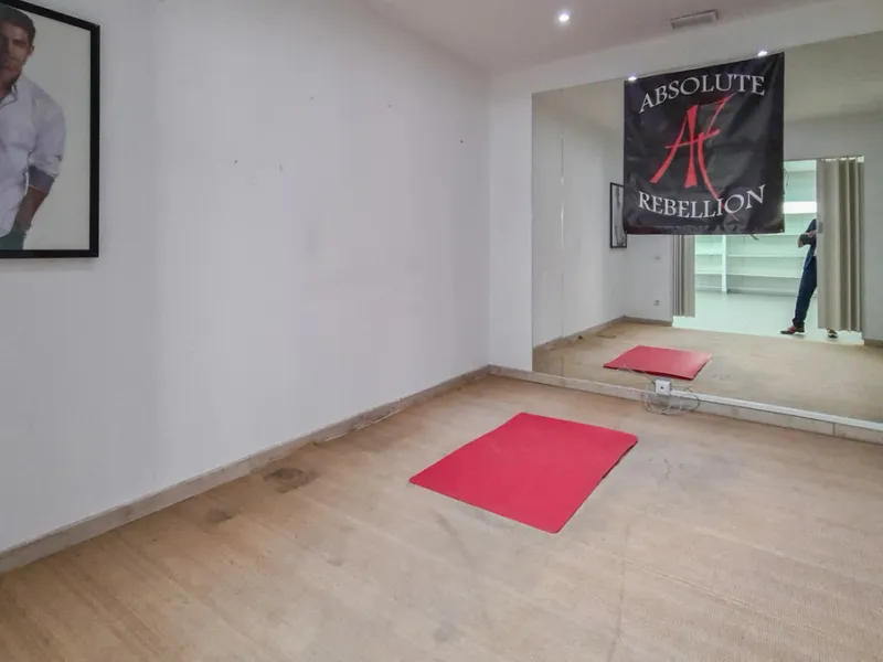 262 m² Freehold Commercial Premises in Marbella City Centre with Dual Glass Frontage on Ricardo Soriano