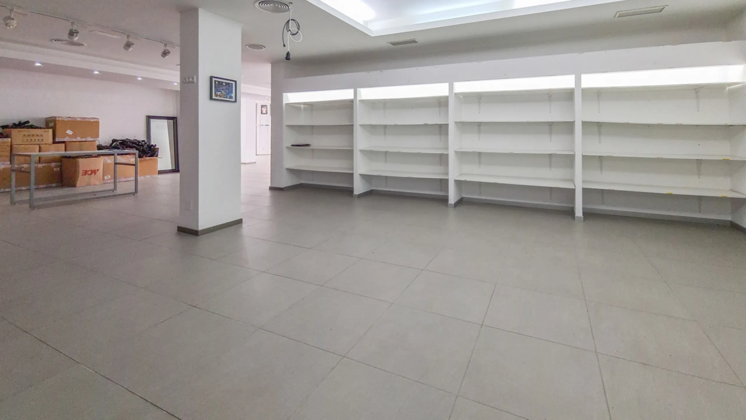 262 m² Freehold Commercial Premises in Marbella City Centre with Dual Glass Frontage on Ricardo Soriano