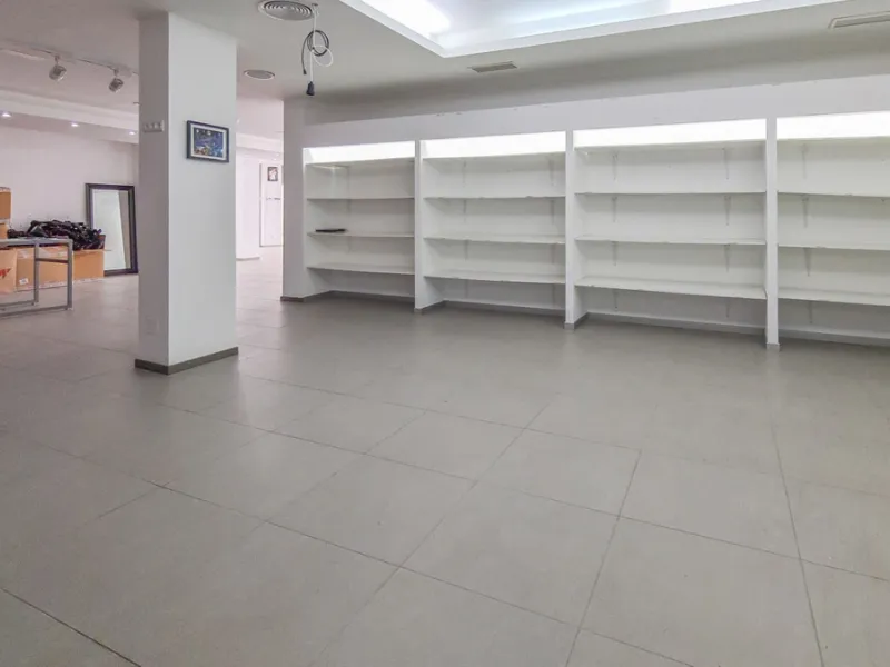 262 m² Freehold Commercial Premises in Marbella City Centre with Dual Glass Frontage on Ricardo Soriano