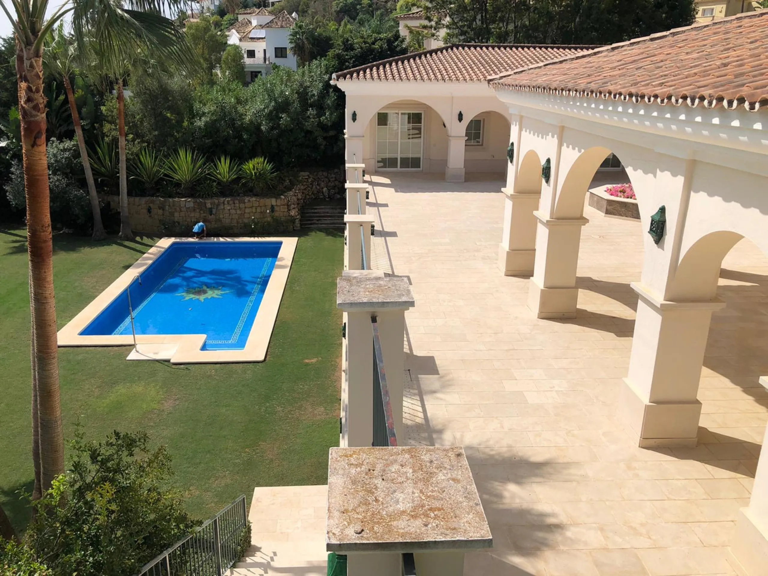 Impresive Luxury Frontline Golf Villa in Los Arqueros