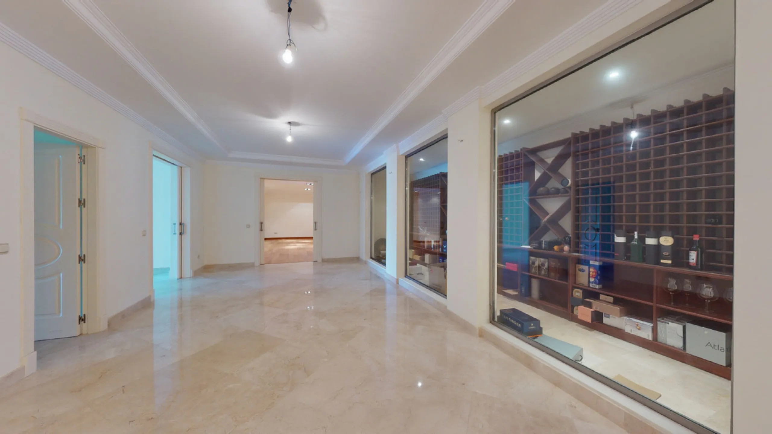 Impresive Luxury Frontline Golf Villa in Los Arqueros