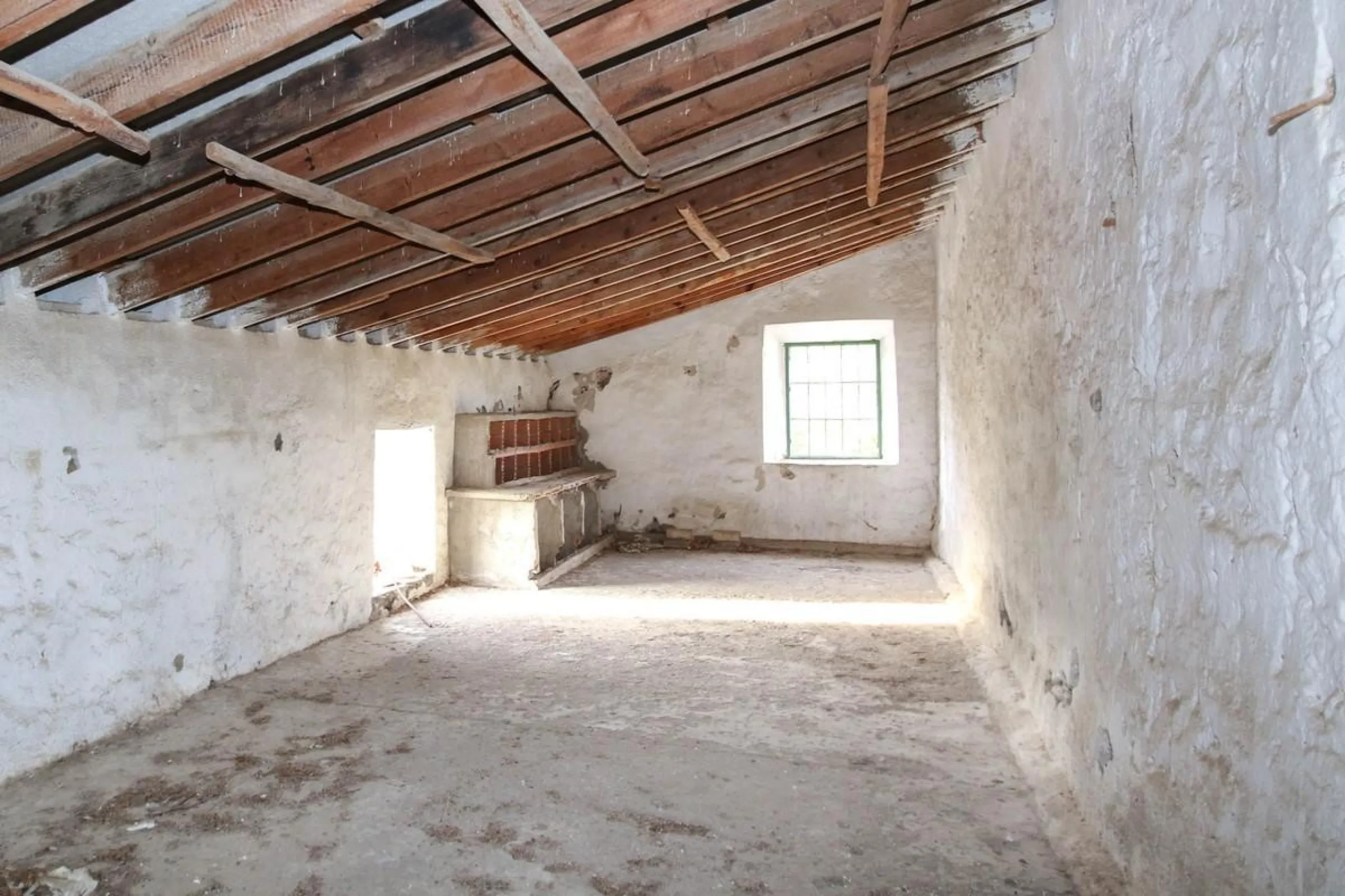 A gorgeous plot, brimming with business opportunity.