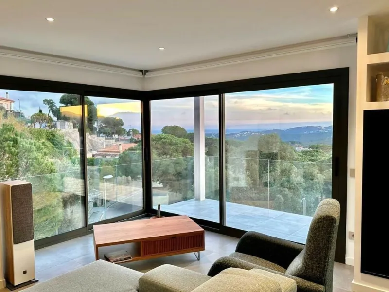 Eco-efficient sea view villa in Els Pinars, Lloret de Mar