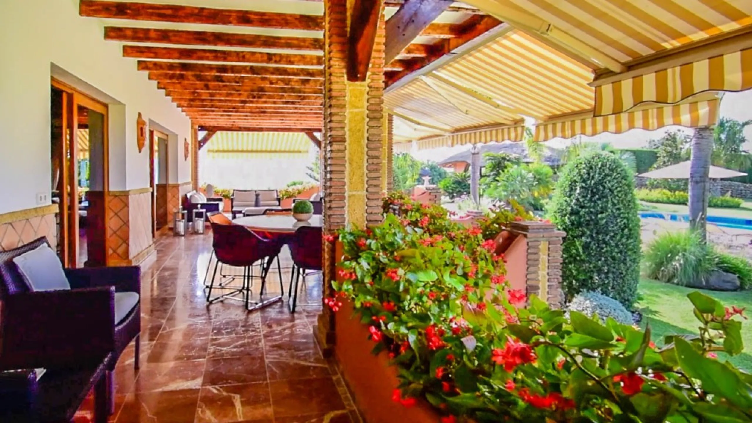 Exceptional Finca with guest apartment and stables located in Coin.