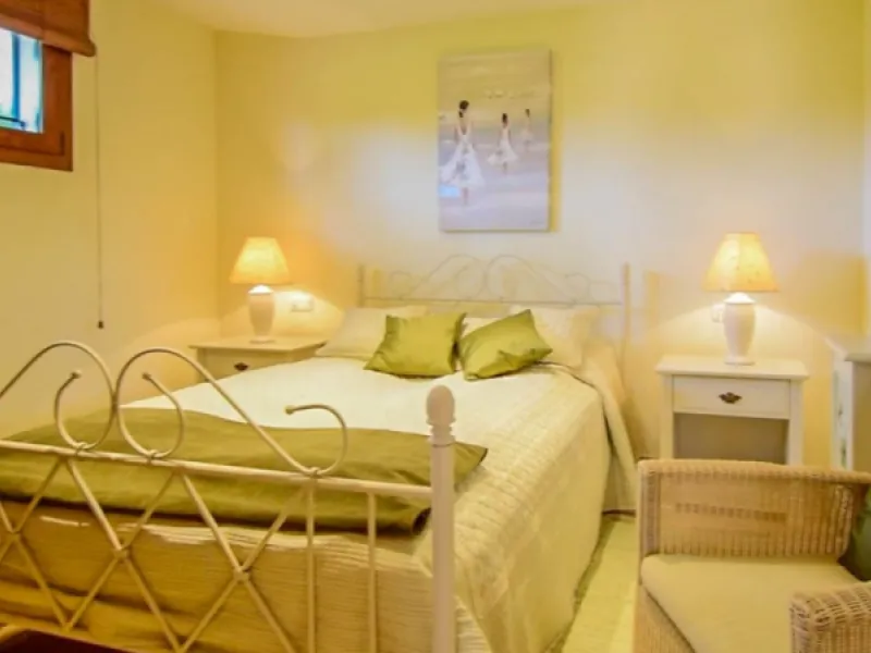 Exceptional Finca with guest apartment and stables located in Coin.