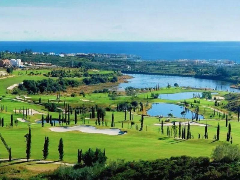 Plot - Residential Plot в продаже в Málaga, Málaga. Площадь участка 1310 м²