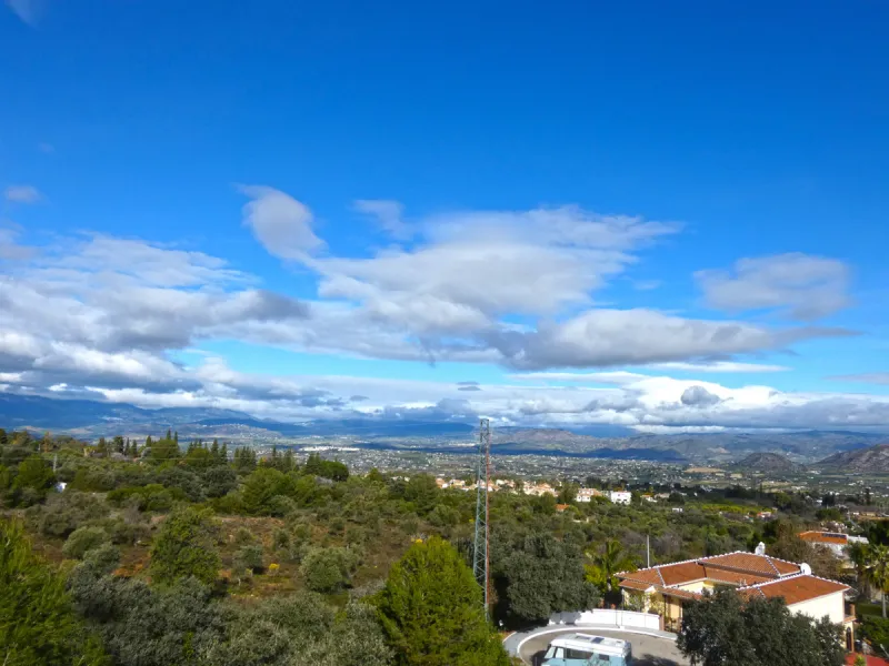 House - Detached Villa в продаже в Alhaurín el Grande, Málaga. В доме 9 спален и 10 ванных комнат. Площадь дома 1089 м². Площадь участка 3965 м²