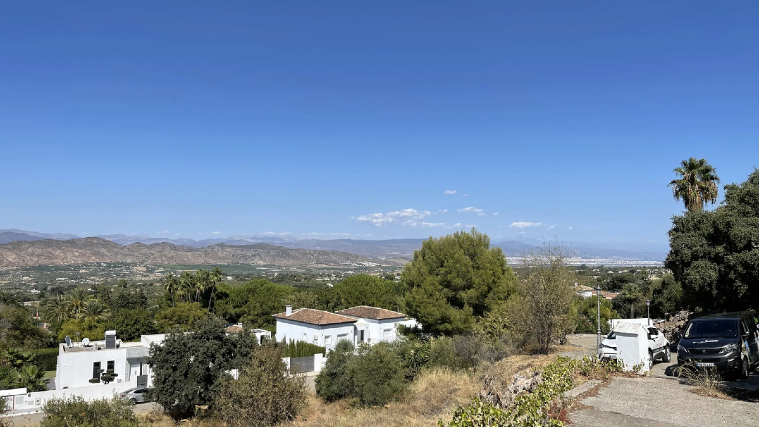 House - Detached Villa в продаже в Alhaurín el Grande, Málaga. В доме 9 спален и 10 ванных комнат. Площадь дома 1089 м². Площадь участка 3965 м²