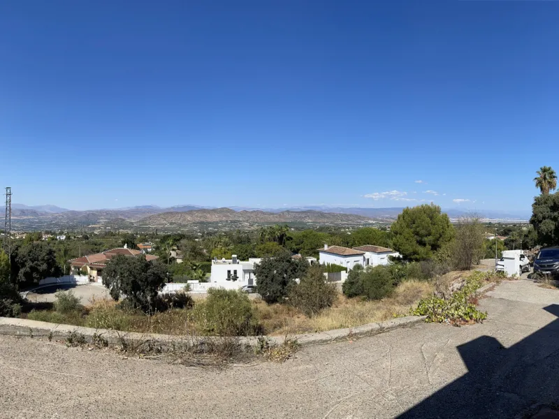 House - Detached Villa в продаже в Alhaurín el Grande, Málaga. В доме 9 спален и 10 ванных комнат. Площадь дома 1089 м². Площадь участка 3965 м²