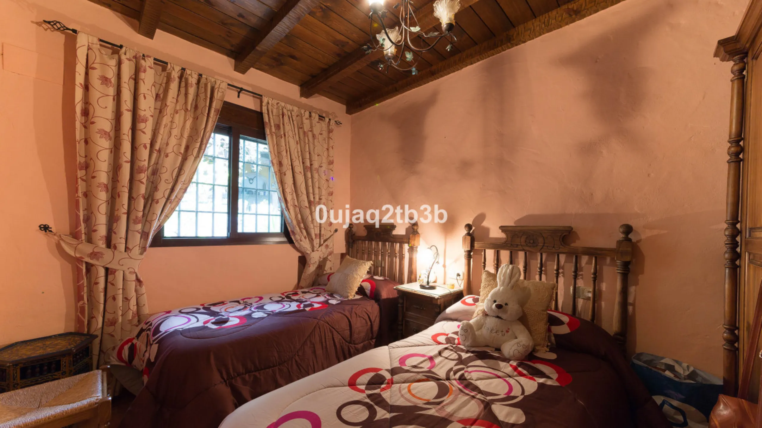 This lovely finca style in Cortes de la Frontera offers the perfect combination of size, quality, tranquility and much more only kilometers inland from the busy coast. Take flight from your home town in northern Europe and arrive to your own hideaway. Get