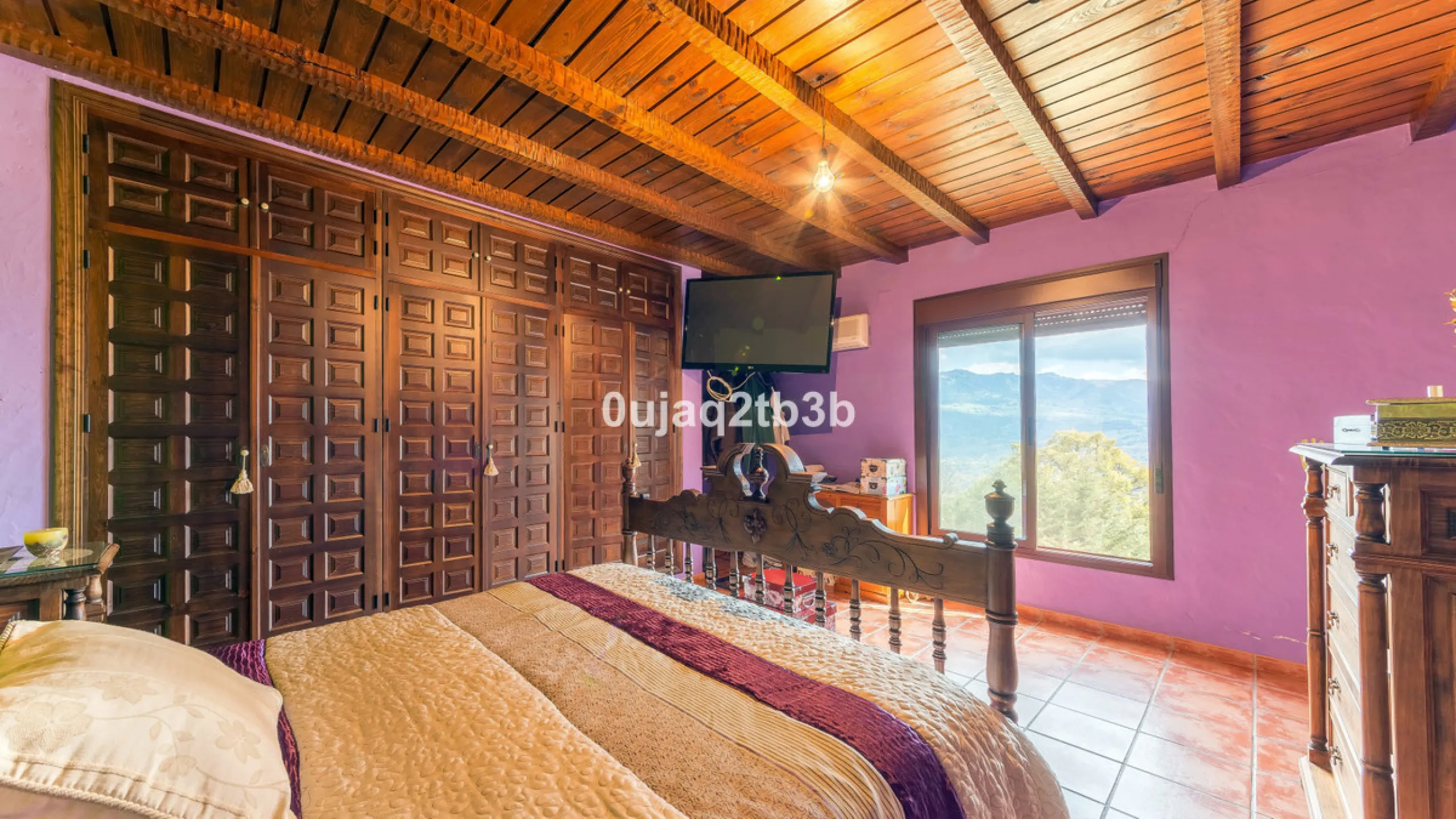 This lovely finca style in Cortes de la Frontera offers the perfect combination of size, quality, tranquility and much more only kilometers inland from the busy coast. Take flight from your home town in northern Europe and arrive to your own hideaway. Get
