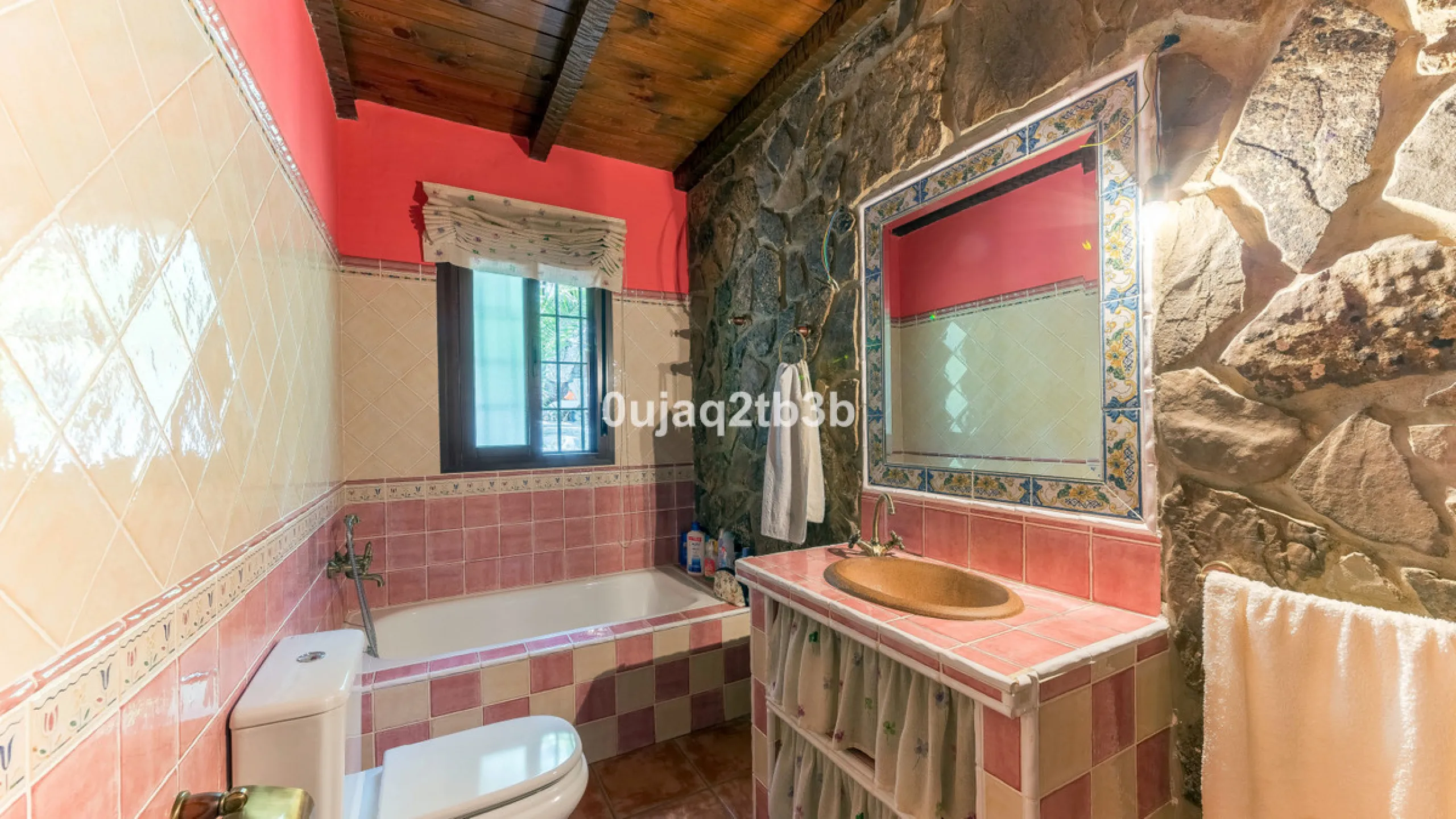 This lovely finca style in Cortes de la Frontera offers the perfect combination of size, quality, tranquility and much more only kilometers inland from the busy coast. Take flight from your home town in northern Europe and arrive to your own hideaway. Get