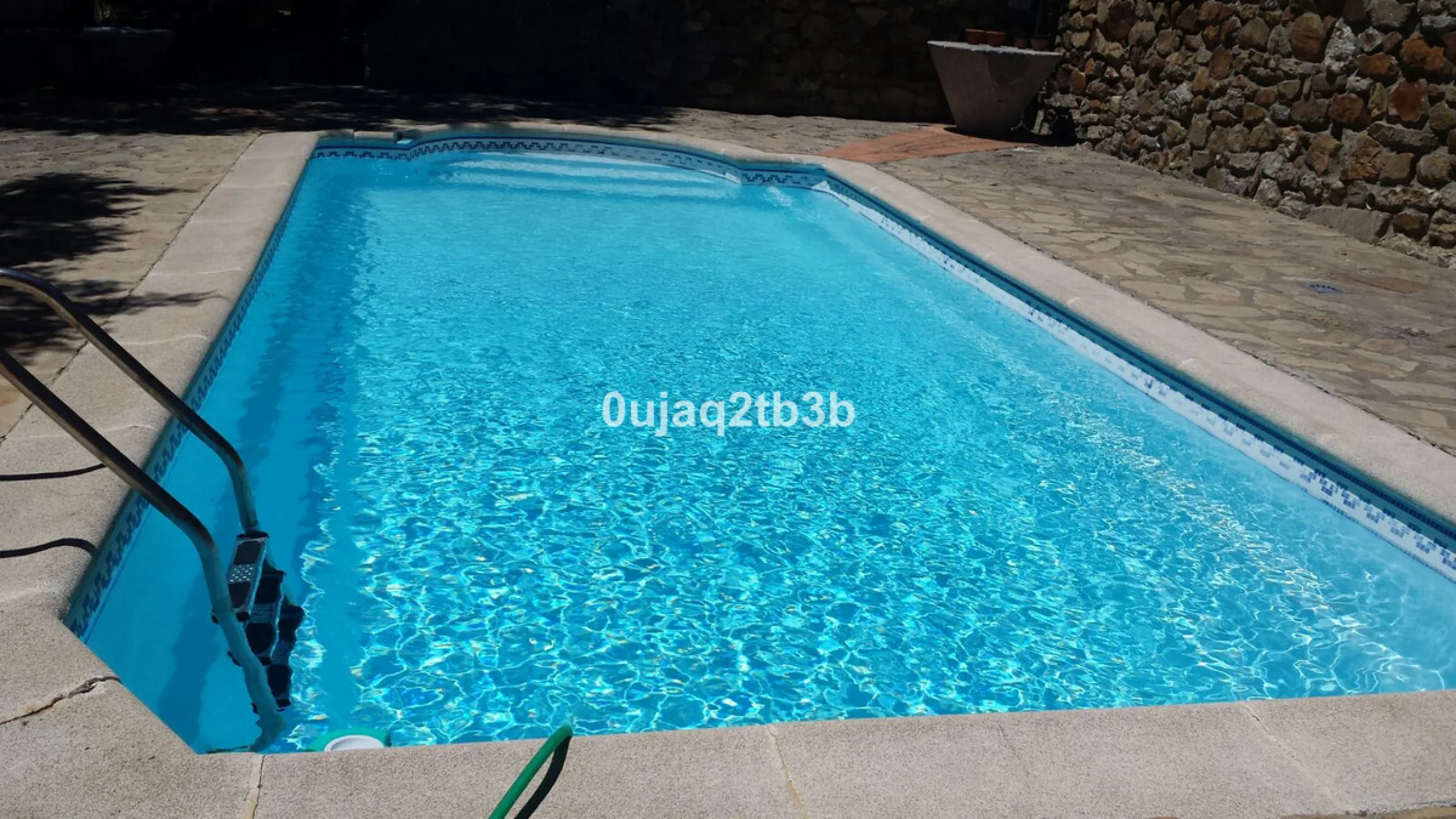 This lovely finca style in Cortes de la Frontera offers the perfect combination of size, quality, tranquility and much more only kilometers inland from the busy coast. Take flight from your home town in northern Europe and arrive to your own hideaway. Get