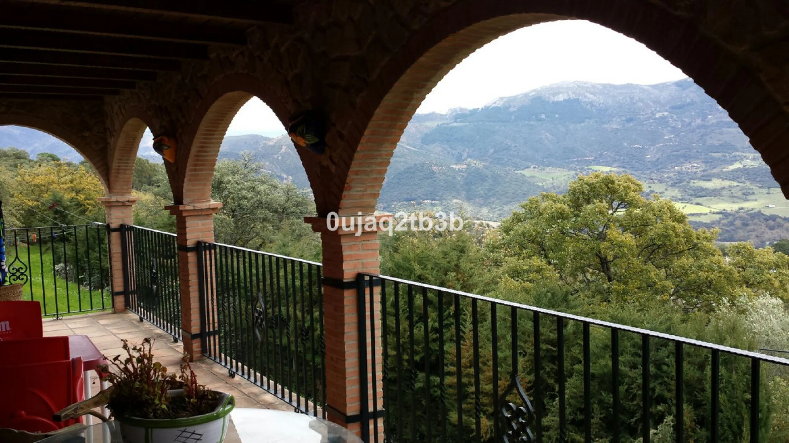 This lovely finca style in Cortes de la Frontera offers the perfect combination of size, quality, tranquility and much more only kilometers inland from the busy coast. Take flight from your home town in northern Europe and arrive to your own hideaway. Get