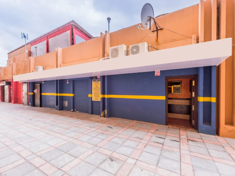 Discotheque for sale in , Fuengirola with 2 bathrooms and with orientation east. Regarding property dimensions, it has 124 m² built and 124 m² interior. Has the following facilities amenities near, transport near, air conditioning, beach side, street view