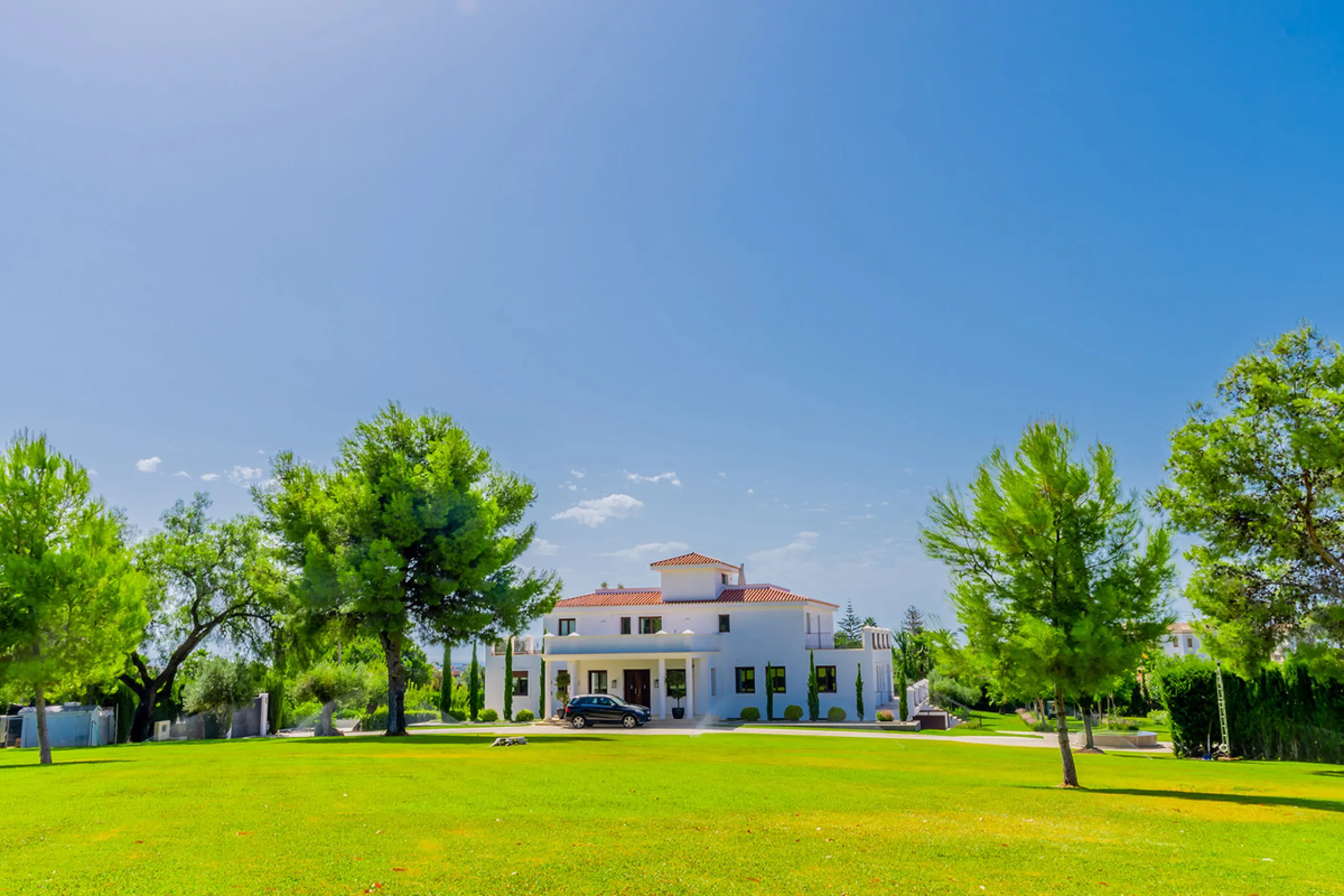 Impressive Luxury Villa in 24.500 m2 plot in Guadalmina.