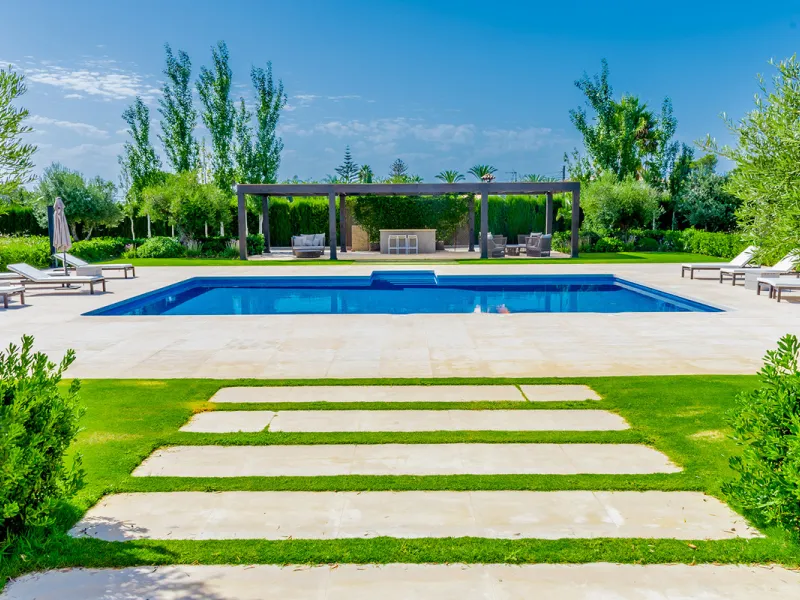 Impressive Luxury Villa in 24.500 m2 plot in Guadalmina.