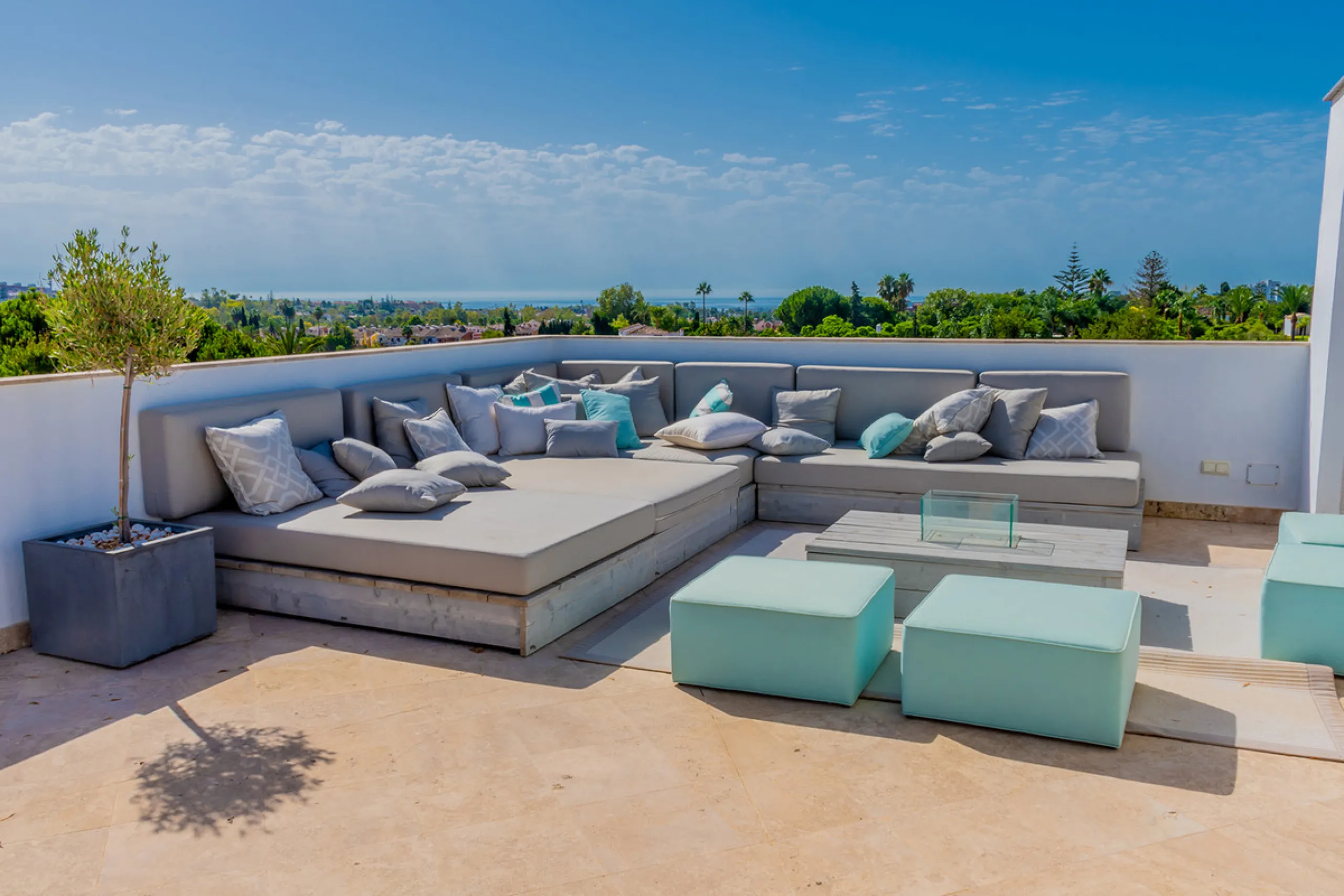 Impressive Luxury Villa in 24.500 m2 plot in Guadalmina.