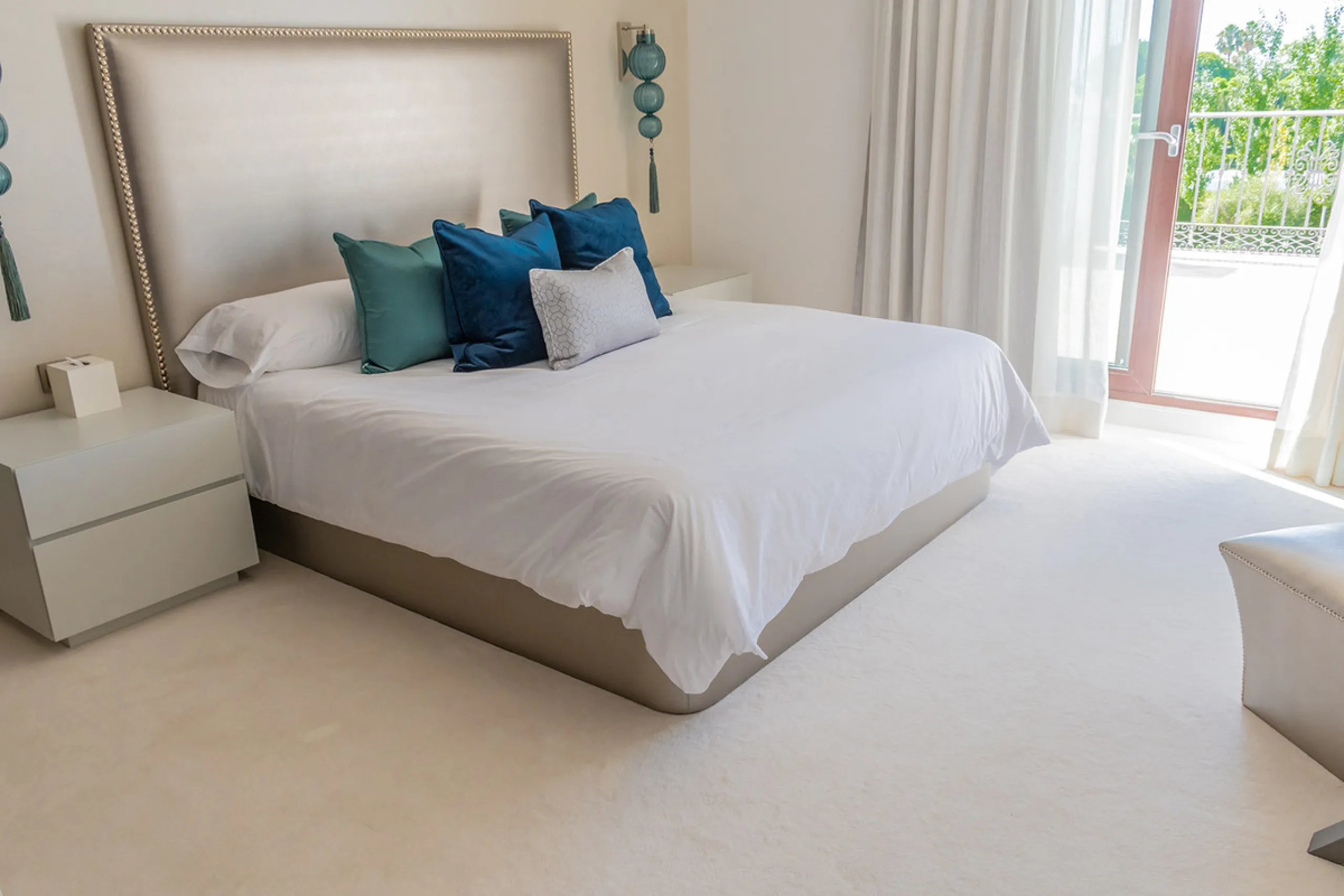 Impressive Luxury Villa in 24.500 m2 plot in Guadalmina.